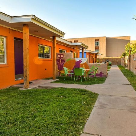 Inn 1 - Downtown 1 Bedroom Unit, Sleeps 6 With Shared Hot Tub Moab Exteriör bild