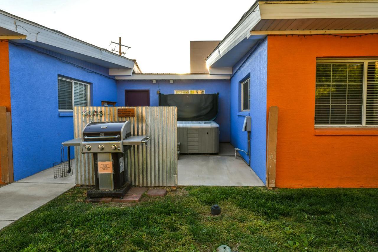 Inn 1 - Downtown 1 Bedroom Unit, Sleeps 6 With Shared Hot Tub Moab Exteriör bild