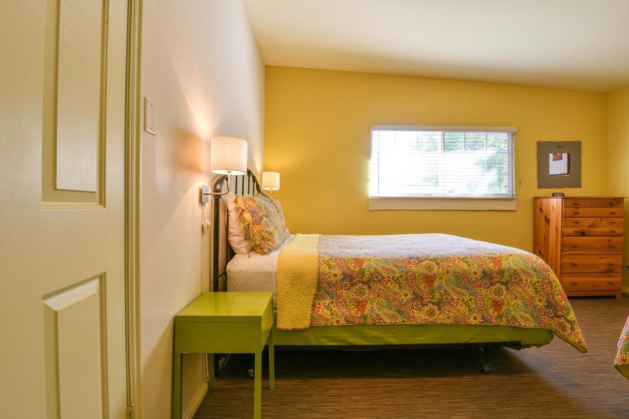 Inn 1 - Downtown 1 Bedroom Unit, Sleeps 6 With Shared Hot Tub Moab Exteriör bild
