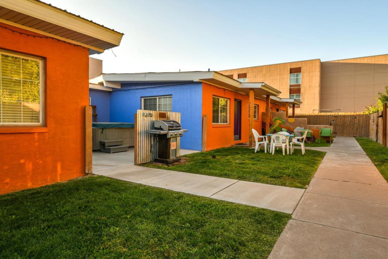 Inn 1 - Downtown 1 Bedroom Unit, Sleeps 6 With Shared Hot Tub Moab Exteriör bild