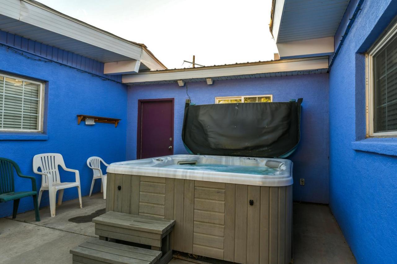 Inn 1 - Downtown 1 Bedroom Unit, Sleeps 6 With Shared Hot Tub Moab Exteriör bild