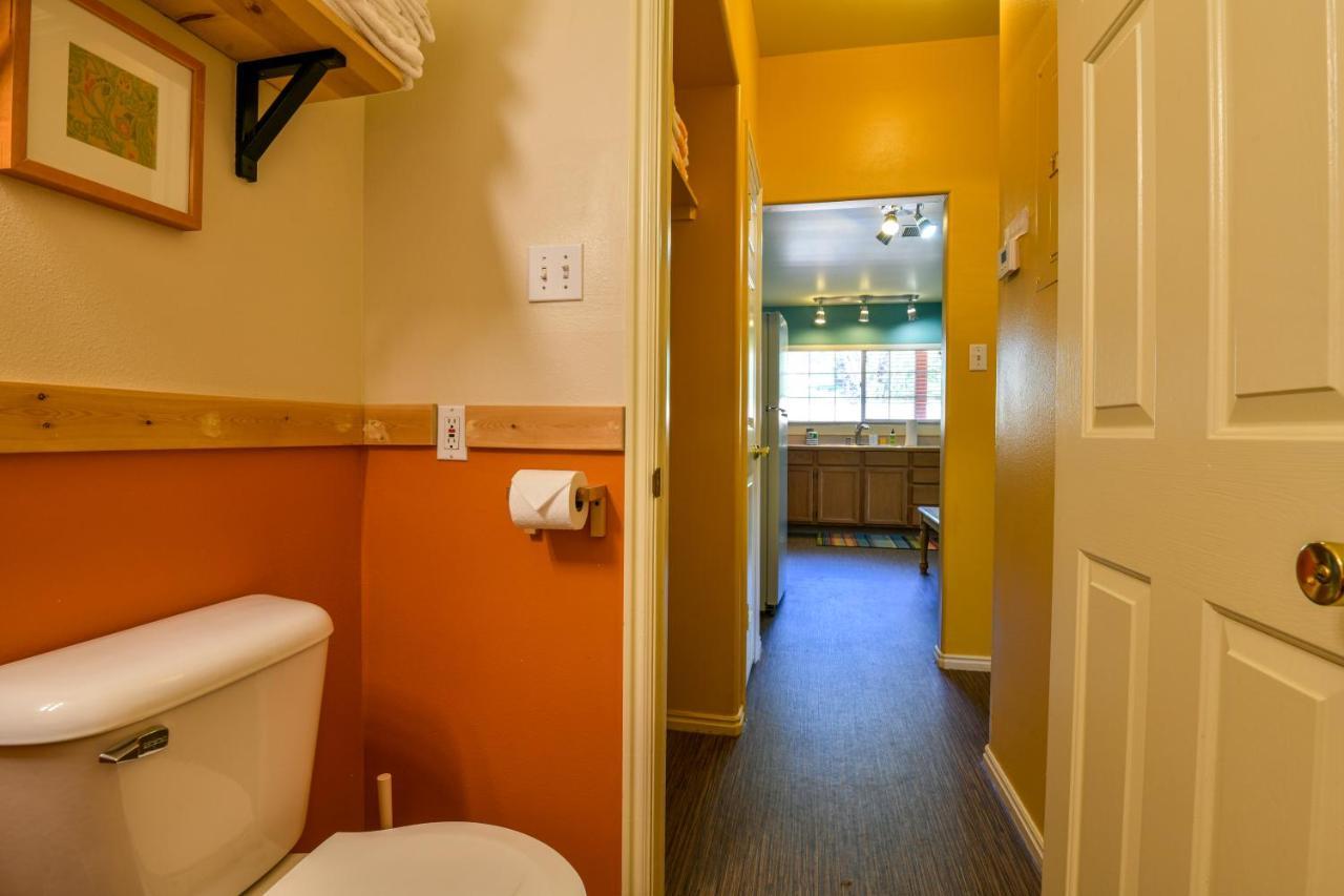 Inn 1 - Downtown 1 Bedroom Unit, Sleeps 6 With Shared Hot Tub Moab Exteriör bild