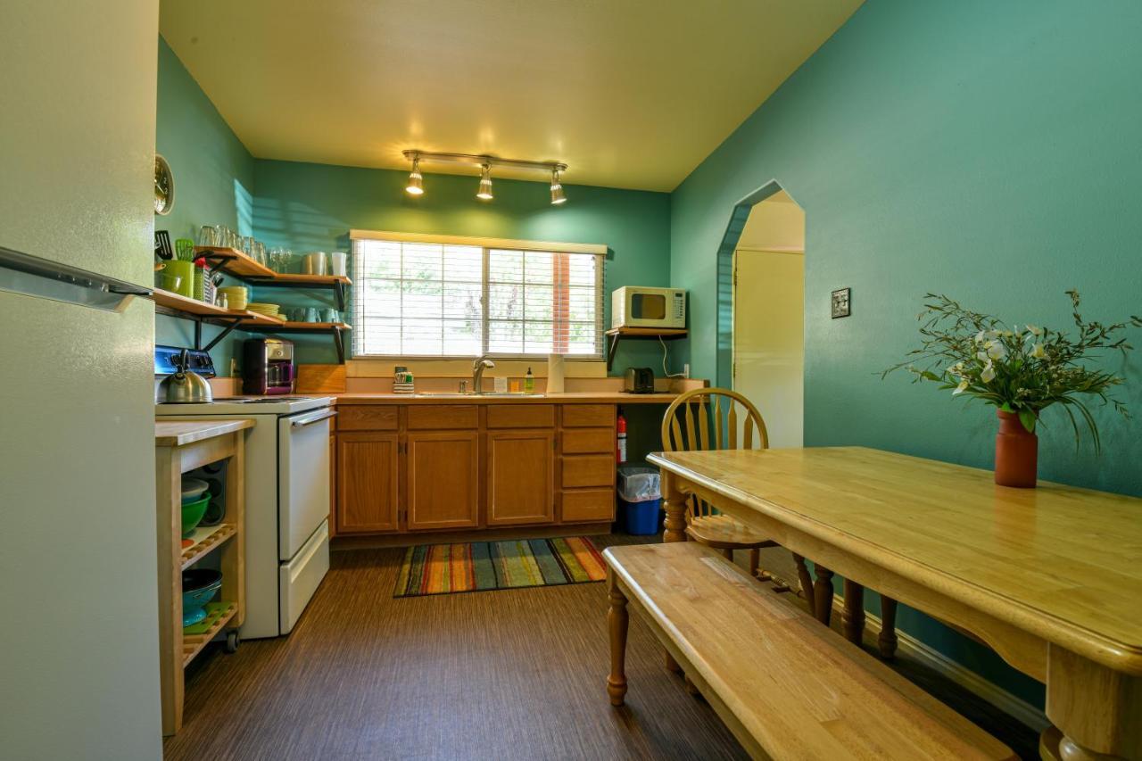 Inn 1 - Downtown 1 Bedroom Unit, Sleeps 6 With Shared Hot Tub Moab Exteriör bild